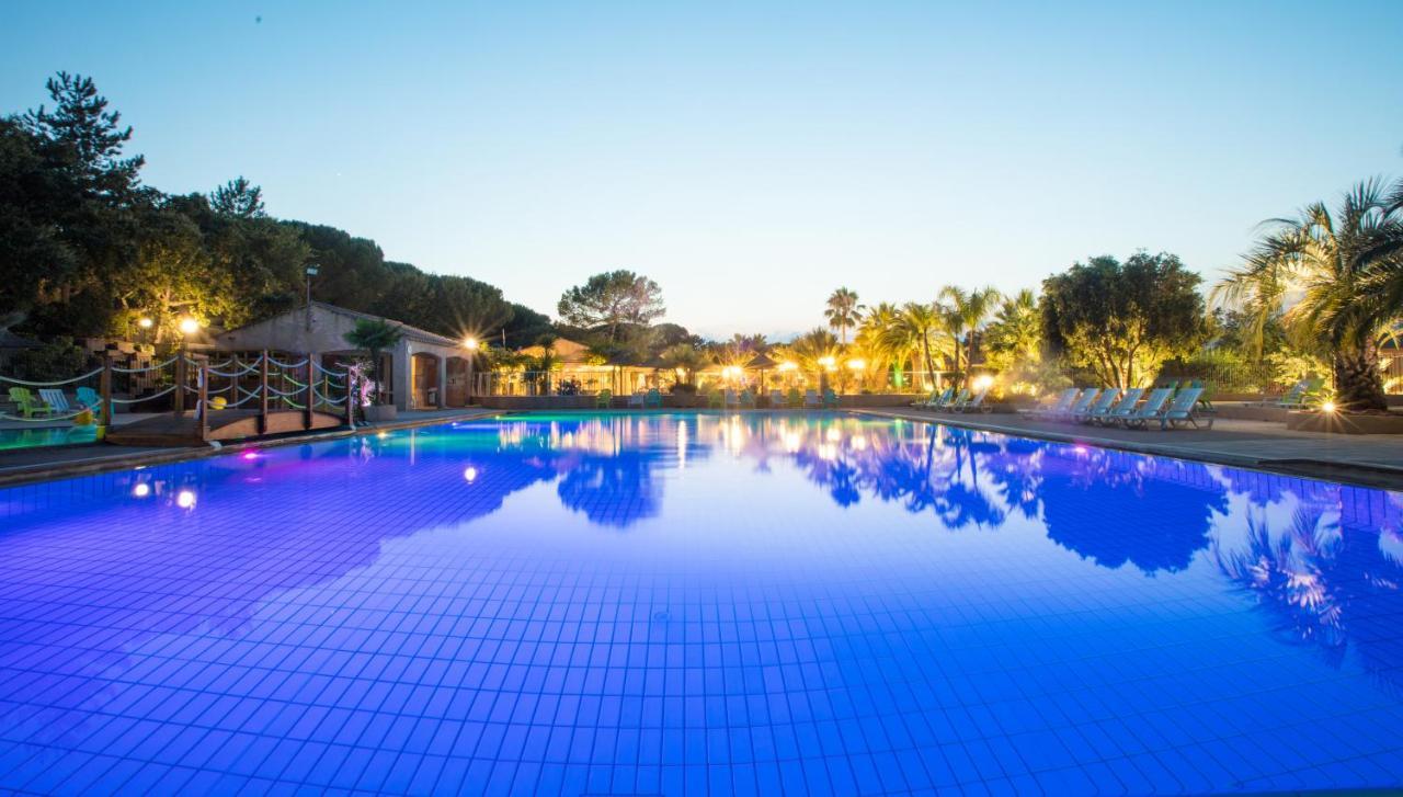 3 Bedroom Chalets Camping Lei Suves - Joycasa Roquebrune-sur-Argens Exterior photo