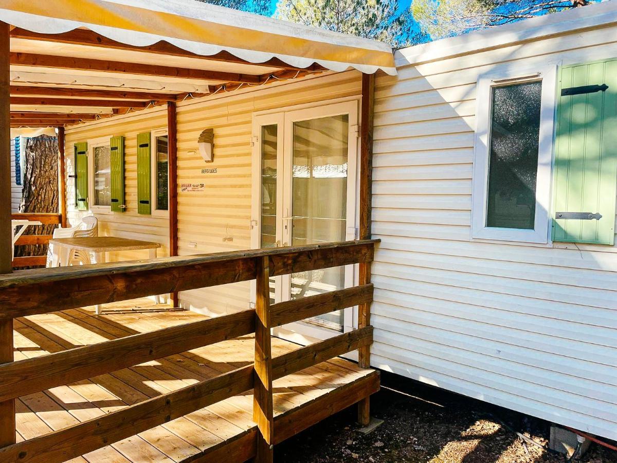 3 Bedroom Chalets Camping Lei Suves - Joycasa Roquebrune-sur-Argens Exterior photo