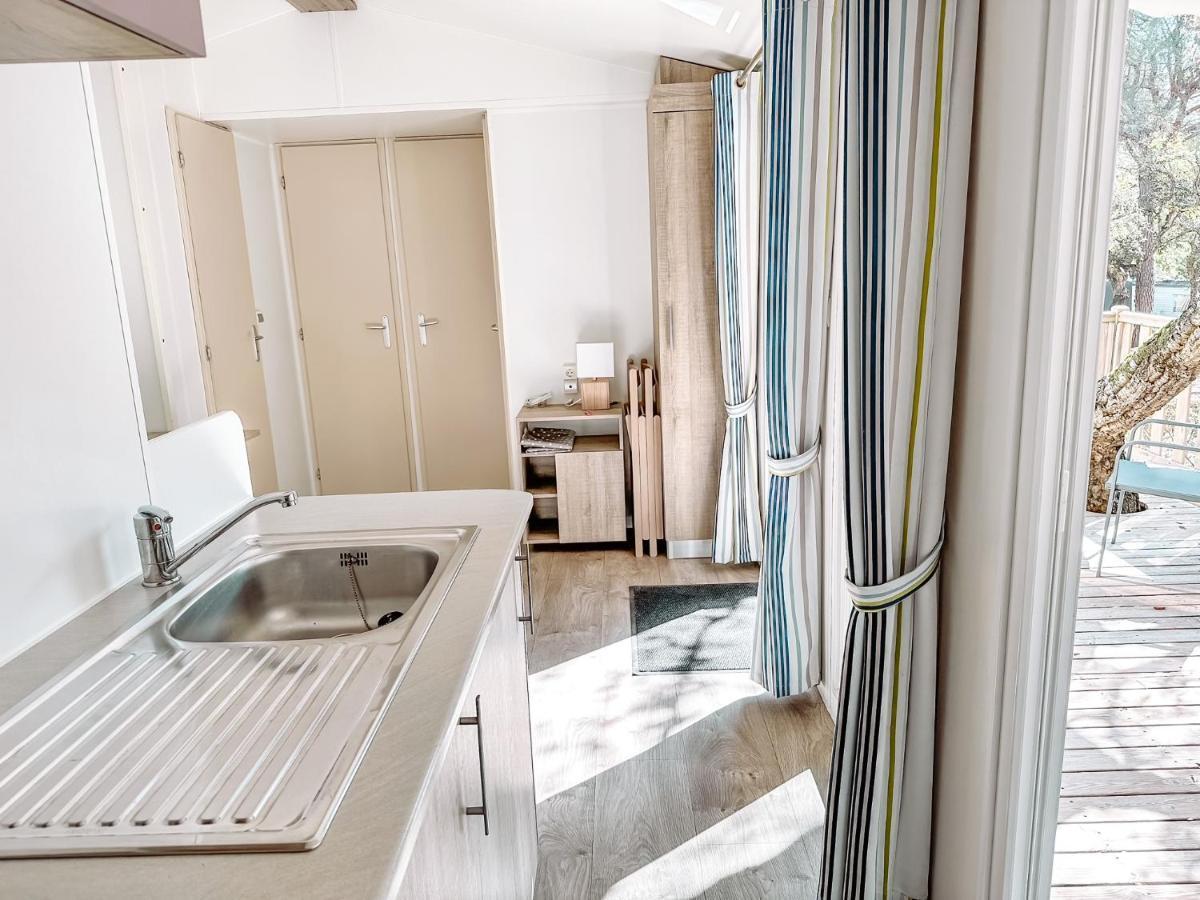 3 Bedroom Chalets Camping Lei Suves - Joycasa Roquebrune-sur-Argens Exterior photo