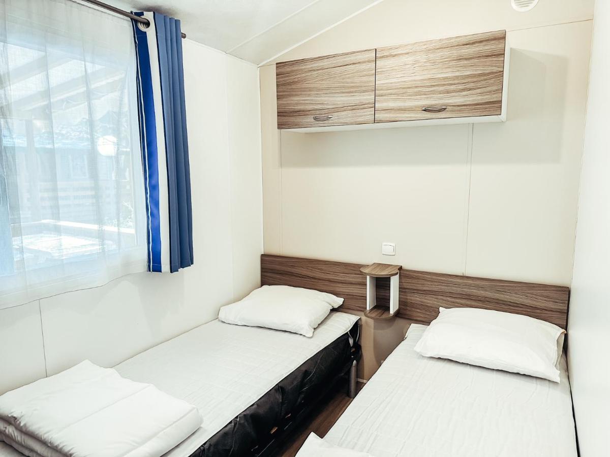 3 Bedroom Chalets Camping Lei Suves - Joycasa Roquebrune-sur-Argens Exterior photo